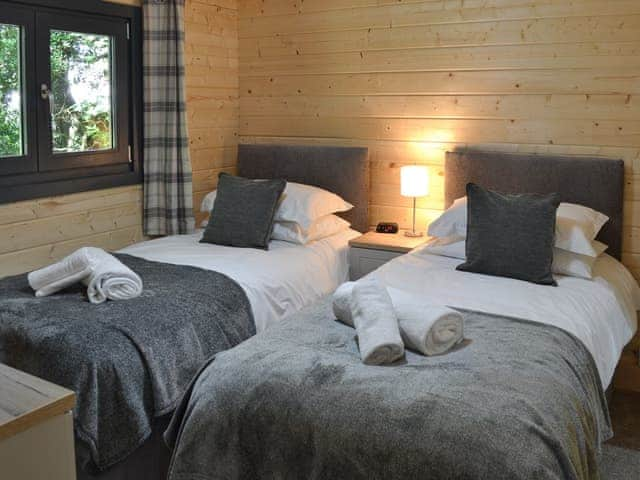 Twin bedroom | Trelispen Lodge, Perran Downs, near Marazion