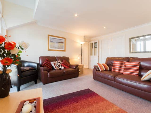 Living room/dining room | 62 Moorings Reach - Moorings Reach, Brixham