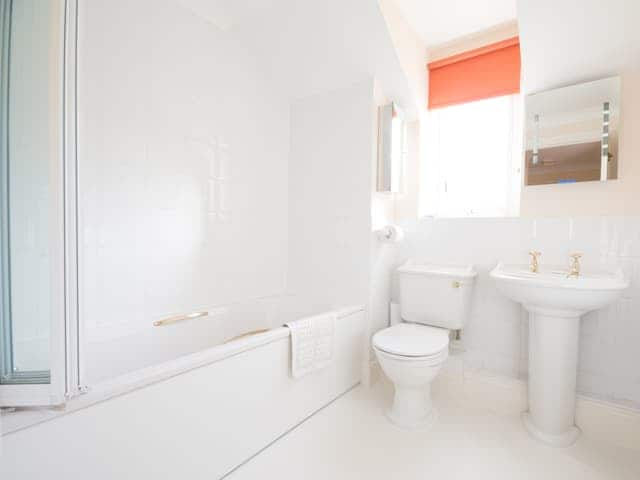 Bathroom | 62 Moorings Reach - Moorings Reach, Brixham