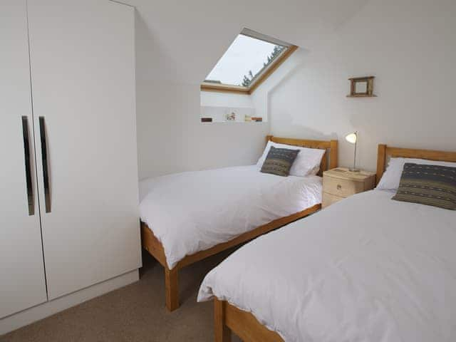 Twin bedroom | Painters Cottage, Sutton Poyntz