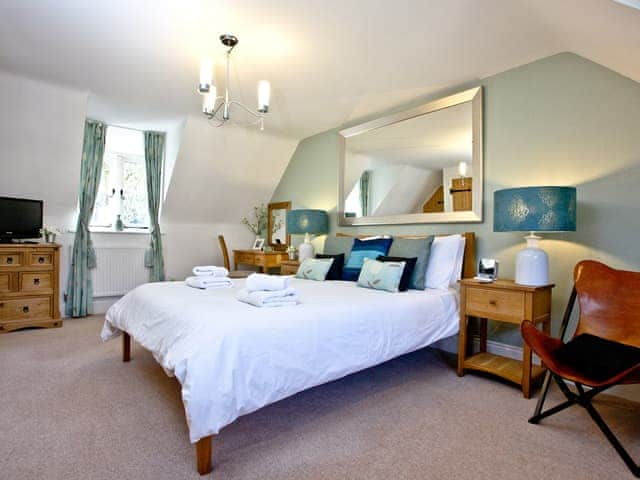 Double bedroom | Pebble Beach Cottage, West Lulworth