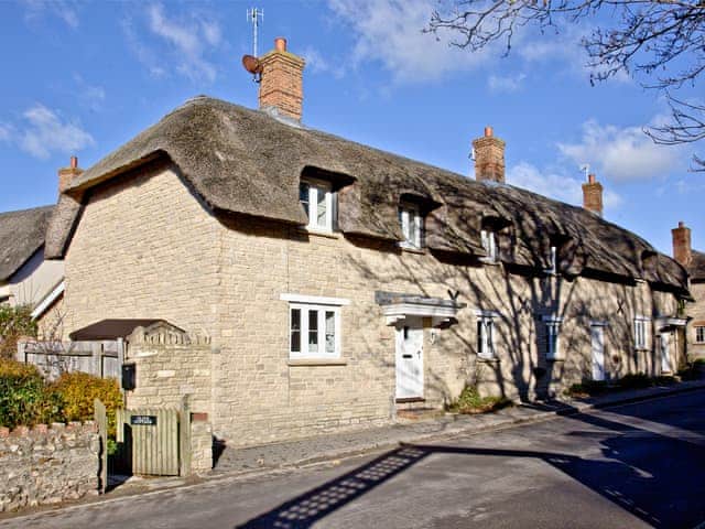 Exterior | Pebble Beach Cottage, West Lulworth