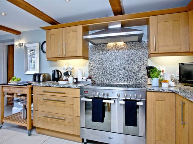 Kitchen/diner | Pebble Beach Cottage, West Lulworth