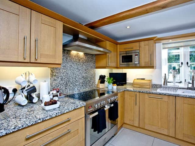 Kitchen/diner | Pebble Beach Cottage, West Lulworth