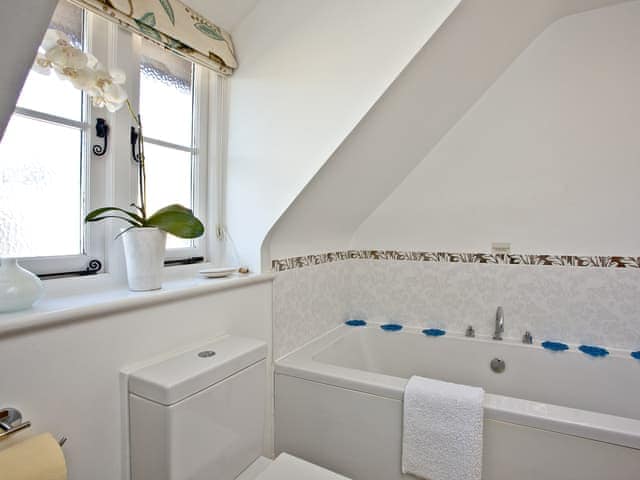 Bathroom | Pebble Beach Cottage, West Lulworth