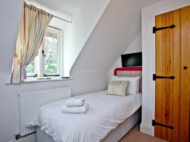 Single bedroom | Pebble Beach Cottage, West Lulworth