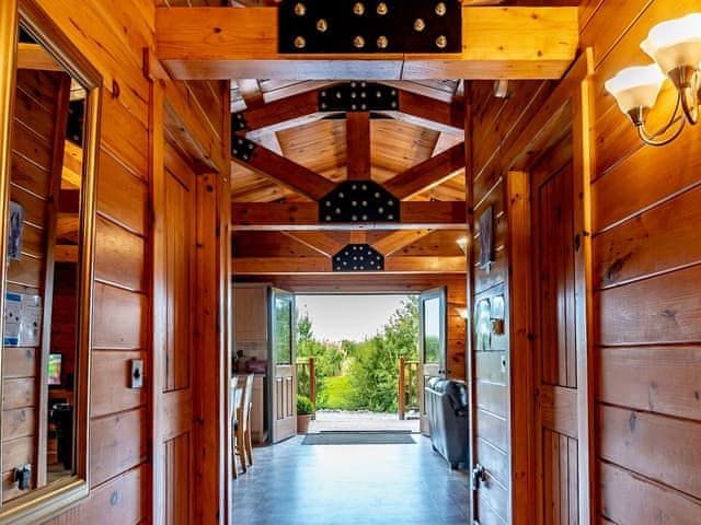 Hallway | Lake View Lodges, Old Leake, near Boston