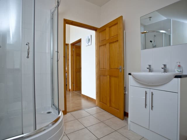 Shower room | Cedar Lodge - Retallack, St Columb