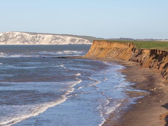 Surrounding area | The Barn, 2 Seabreeze Cottages, Brighstone