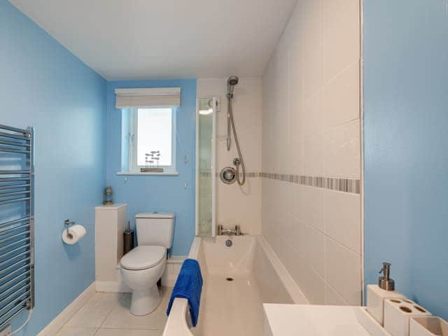 Bathroom | Mermaids - Seaton Beach Apartments, Seaton