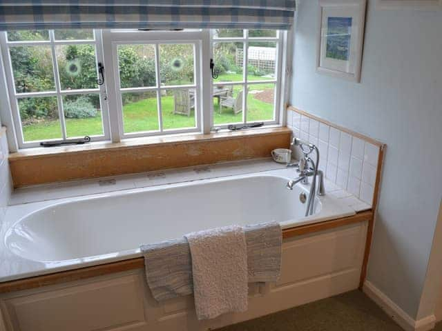 Bathroom | Condurrow Cottage, Manaccan, near Helston