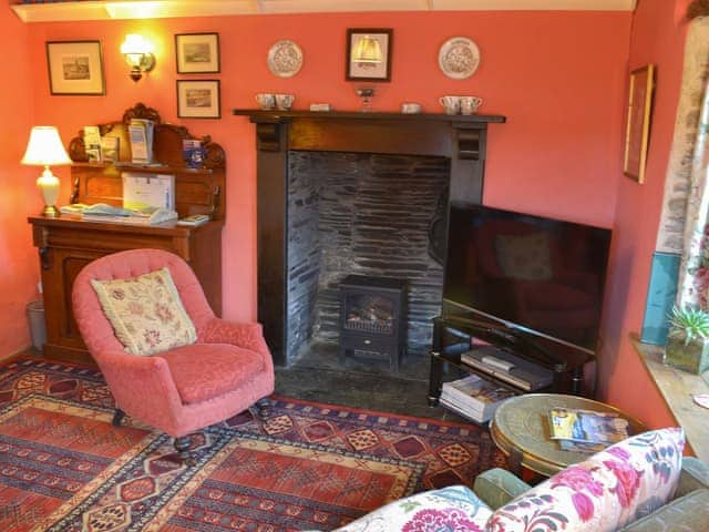 Welcoming living room | Downhouse - Downhouse Cottages, Trebarwith, near Delabole