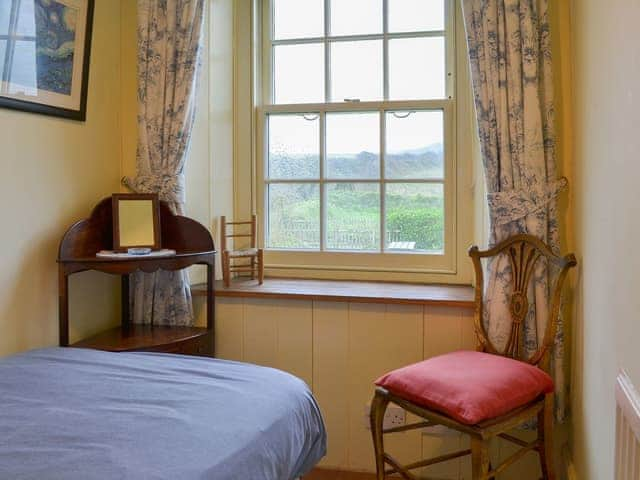 Pretty single bedroom | Downhouse - Downhouse Cottages, Trebarwith, near Delabole