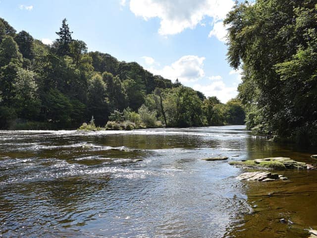 The lovely river Eden flows nearby | Eden Cottage, Little Corby, near Carlisle