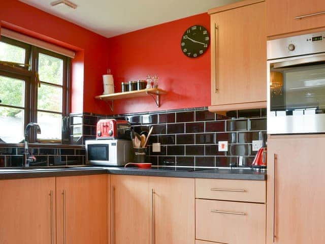 Well-appointed kitchen | Tripp Cottage, St Neot, near Liskeard