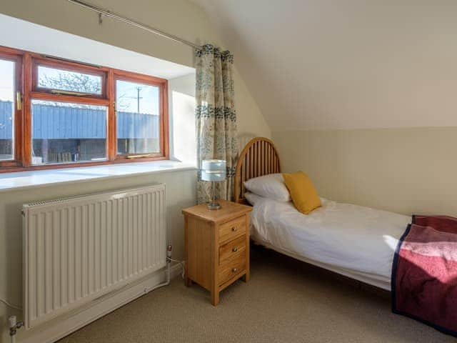 Twin bedroom | The Old Dairy, Whitwell