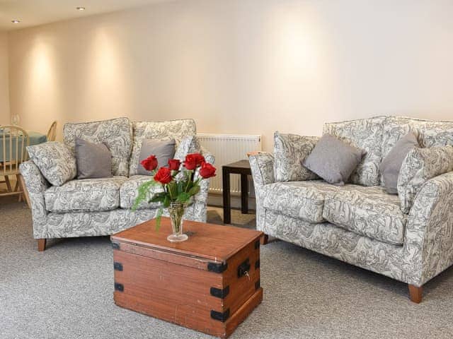 Comfortsble living space | Carpenters Cottage - Upwey Cottages, Weymouth