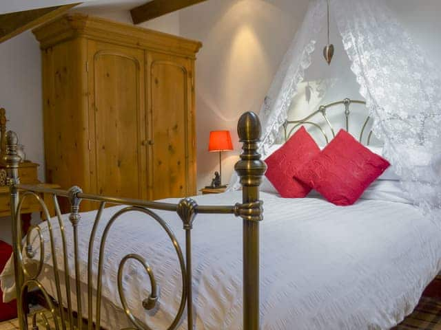 Comfortable double bedroom | The Old Folly - The Follies, Hunmanby, near Filey