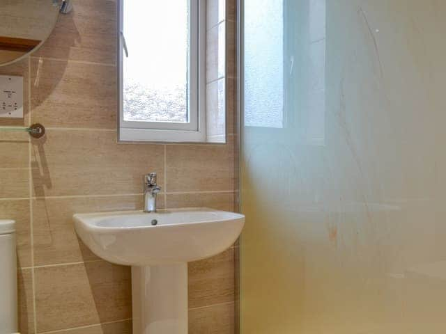 Shower room | Stable Cottage 4 - Moor Farm Stable Cottages, Foxley, near Fakenham