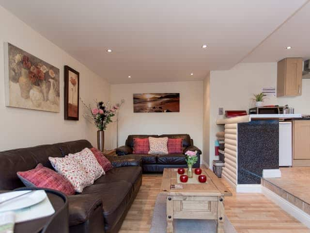 Open plan living space | The Lodge - The Lodge, Ventnor Downs, Ventnor