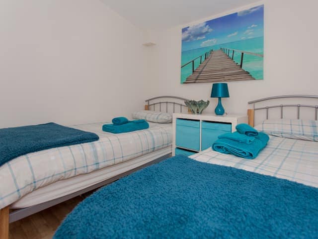 Twin bedroom | The Lodge - The Lodge, Ventnor Downs, Ventnor