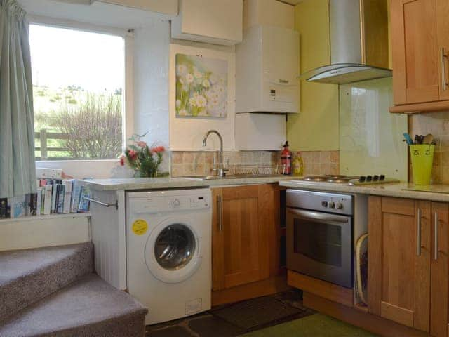 Delightful kitchen/ dining area | Hillside Cottage, Ambleside