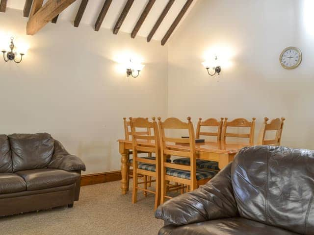 Spacious living and dining room | Littlewoods Barn - Moor Farm Stable Cottages, Foxley, near Fakenham