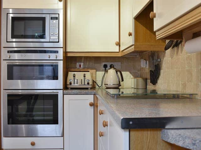 Fully appointed kitchen | Slater&rsquo;s Cottage, Middleham, near Leyburn