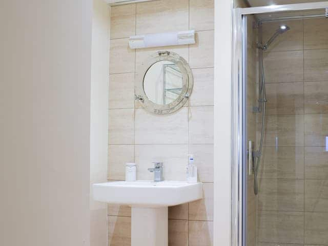 En-suite shower room | The Hideaway, Sleights, near Whitby