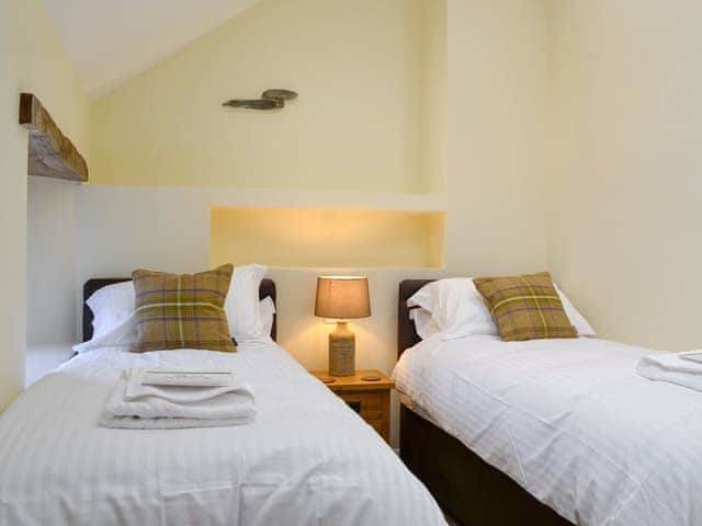 Comfortable twin bedroom | Tarn Rigg Cottage - Ormathwaite Farm Cottages, Underskiddaw, near Keswick