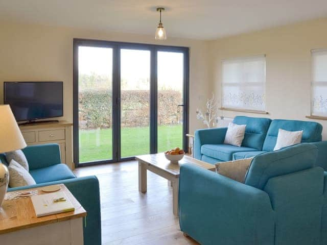 Welcoming living area | Robin Cottage - Higher Tor Cottages, East Ogwell, near Newton Abbot