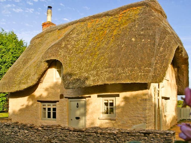 Exterior | Jasper Cottage, Near Cirencester