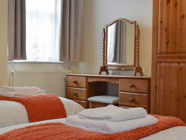 Lovely twin bedroom | Latrigg View, Keswick