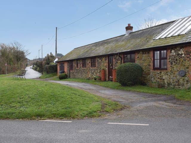 Charming former shop in a pretty Hampshire village | The Blacksmith Shop, Shorwell