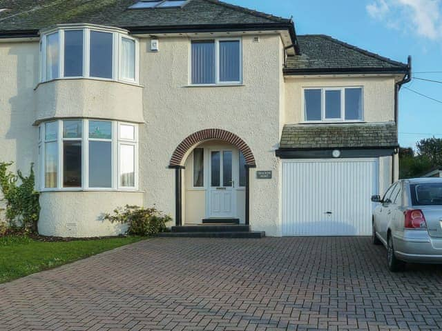 Block paved parking area for up to three cars | Bracken Howe, Portinscale, near Keswick