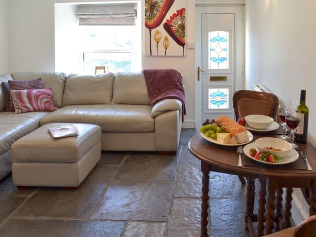 Living room with dining area | Samphire Cottage, Brixham