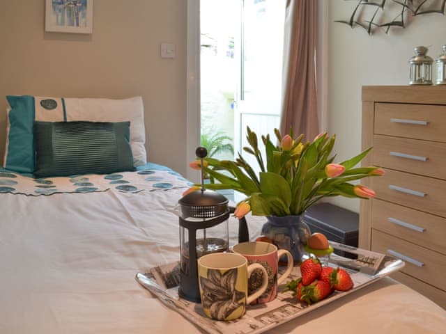 Single bedroom | Samphire Cottage, Brixham