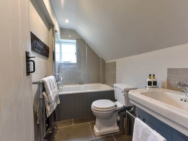 Bathroom | Peppercorn Cottage, Cheriton