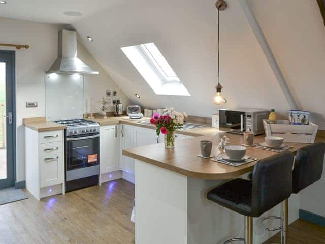 Fully appointed fitted kitchen | The Cart Shed - Swafield Barns, Swafield, near North Walsham