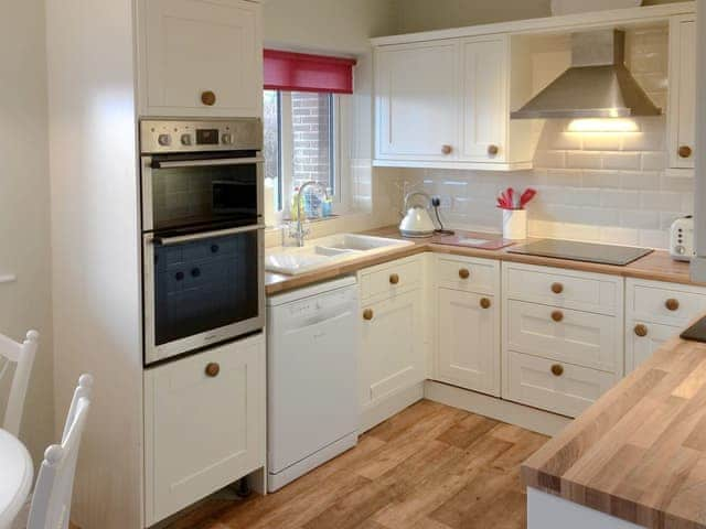 Well equipped kitchen | Carr House, Cayton, Scarborough