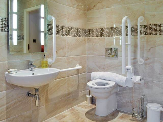 Fully appointed wet room | Owl Cottage - Holtby Grange Cottages, Holtby, near York