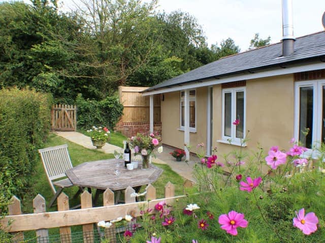 Exterior | Broomley Cottage, Near Salisbury