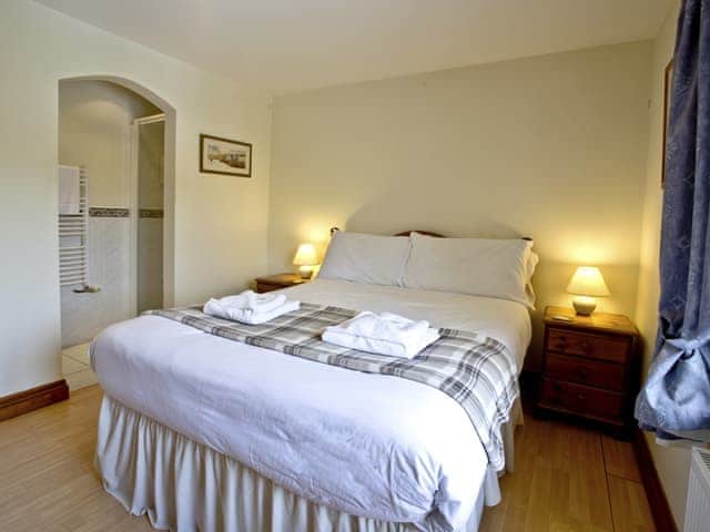 Double bedroom | Otter Cottage, Dartmouth