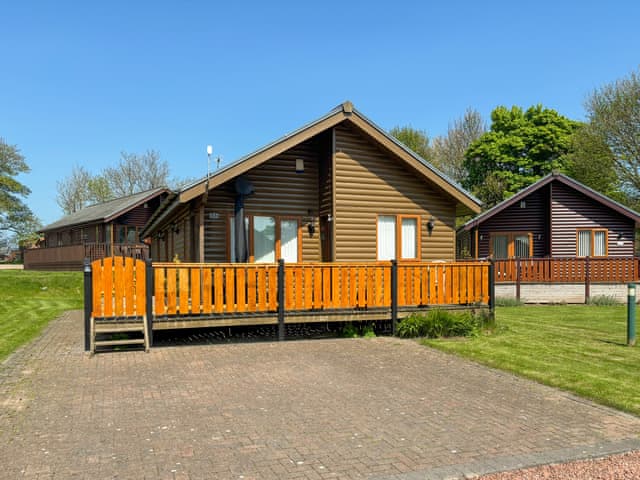 Lodge style holiday cabin close to the sea | Yorkshire Rose Holiday Lodge, Sewerby, near Bridlington