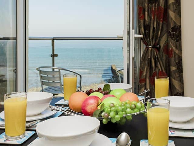 Attractive dining area | Sunny Beach Apartment, Shanklin