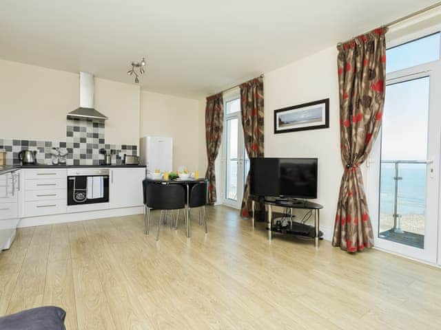 Beautifully presented open plan living space | Sunny Beach Apartment, Shanklin