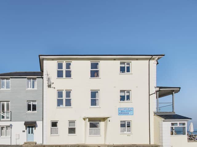 Wonderful second floor apartment | Sunny Beach Apartment, Shanklin