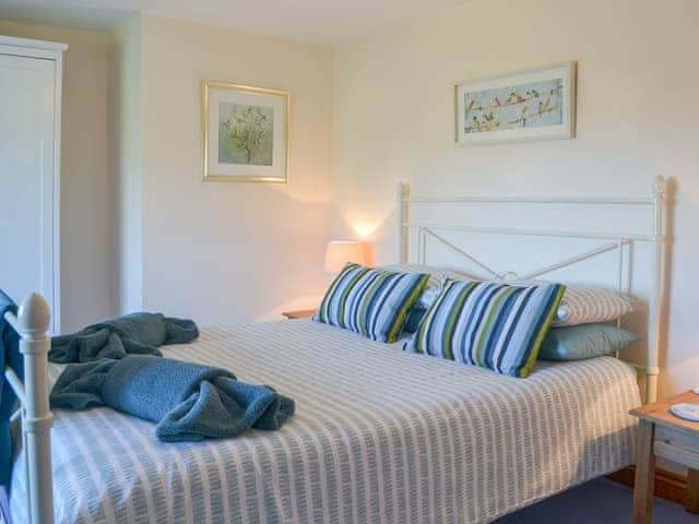 Welcoming double bedroom | Barton Cottage, North Petherwin, near Launceston