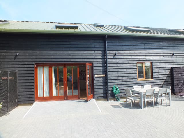 Outdoor area | Middledown, Near Alton