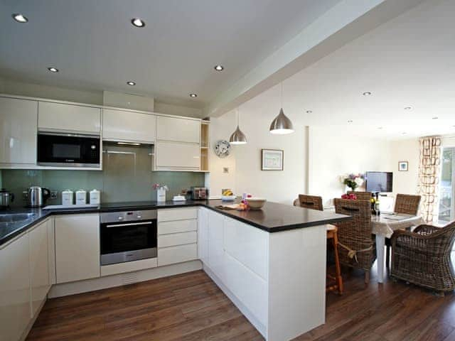 Kitchen | Coot Lake House, Cotswold Lakes